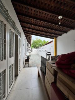 Casa Para Vender com 3 suítes no bairro SÃO CRISTÓVÃO em Teresina