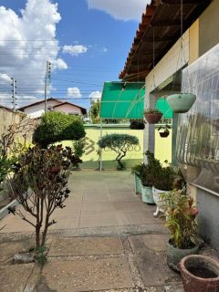 Casa Para Vender com 3 quartos no bairro SÃO CRISTÓVÃO em Teresina
