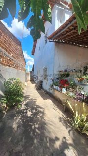 Casa Duplex Para Vender com 4 quartos sendo 1 suíte em Altos
