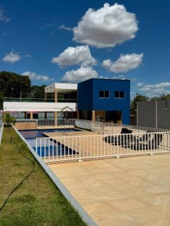 Apartamento Para Alugar com 3 quartos 1 suítes no bairro URUGUAI em Teresina