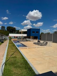 Apartamento Para Alugar com 3 quartos 1 suítes no bairro URUGUAI em Teresina