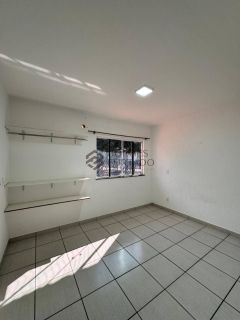 Casa de Condomínio Para Alugar com 4 quartos 2 suítes no bairro ININGA em Teresina