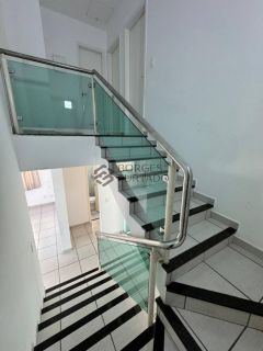 Casa de Condomínio Para Alugar com 4 quartos 2 suítes no bairro ININGA em Teresina