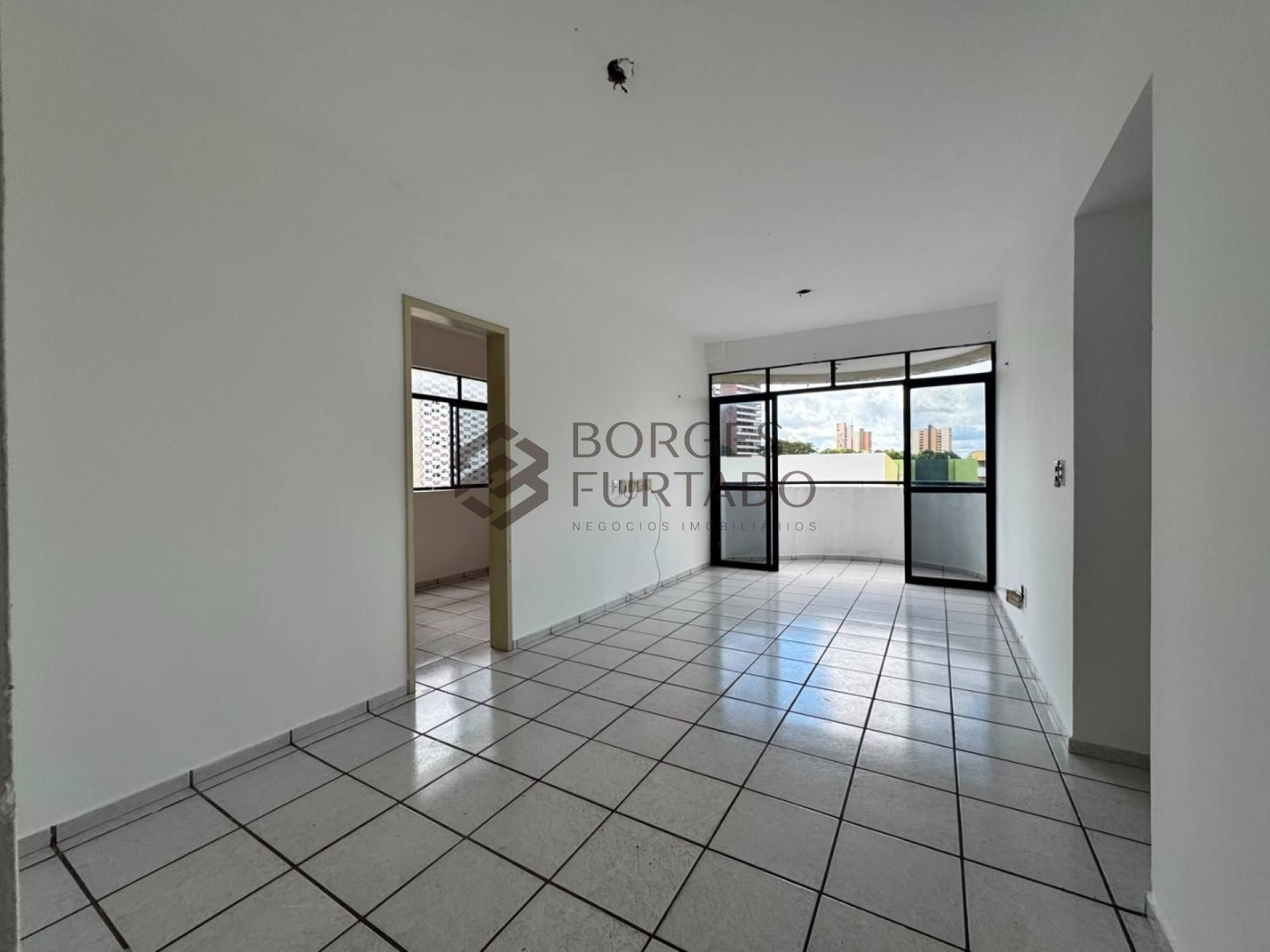 Apartamento Para Vender com 3 quartos 1 suítes no bairro SÃO CRISTÓVÃO em Teresina
