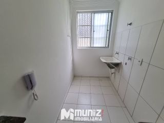 Apartamento Para Alugar com 2 quartos no Condomínio Alamedas Jardins