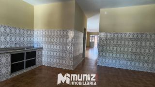 Aluga-se Excelente Casa na Rua Silverio Fontes - Bairro Suíssa
