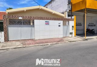 Aluga-se Excelente Casa na Rua Silverio Fontes - Bairro Suíssa