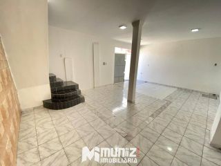 ALUGA- SE CASA COM 2 PAVIMENTOS NA BARRA DOS COQUEIROS