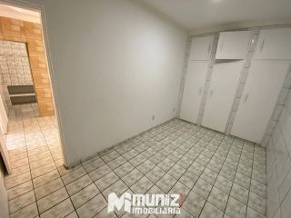 ALUGA- SE CASA COM 2 PAVIMENTOS NA BARRA DOS COQUEIROS