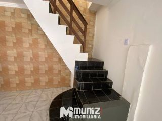 ALUGA- SE CASA COM 2 PAVIMENTOS NA BARRA DOS COQUEIROS