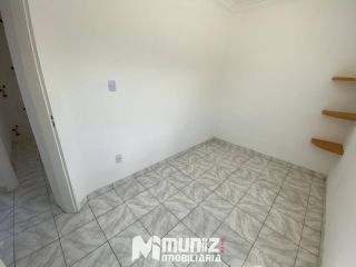 ALUGA- SE CASA COM 2 PAVIMENTOS NA BARRA DOS COQUEIROS