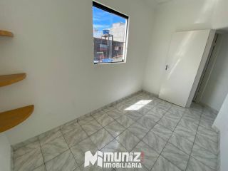 ALUGA- SE CASA COM 2 PAVIMENTOS NA BARRA DOS COQUEIROS