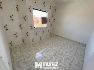 ALUGA- SE CASA COM 2 PAVIMENTOS NA BARRA DOS COQUEIROS