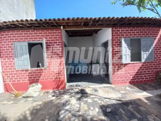 ALUGA-SE CASA NO JABOTIANA