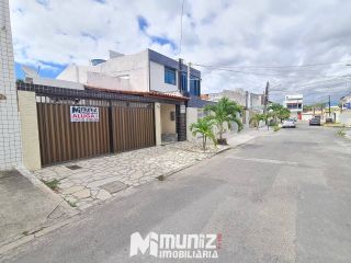 Casa Para Alugar no bairro Jabotiana em Aracaju
