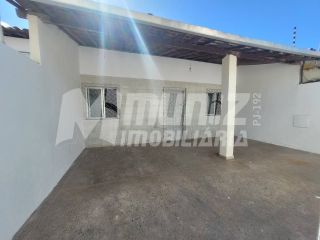 CASA NA RUA CORONEL FAUSTO ALVES