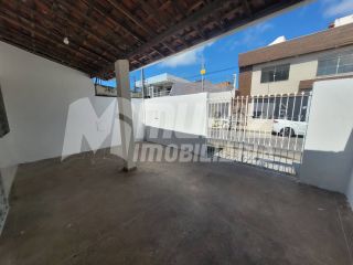 CASA NA RUA CORONEL FAUSTO ALVES