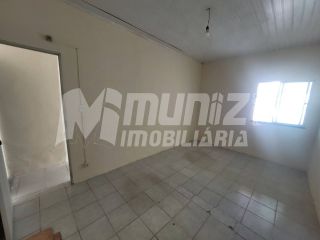CASA NA RUA CORONEL FAUSTO ALVES