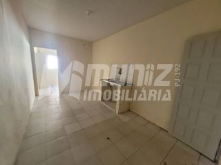 CASA NA RUA CORONEL FAUSTO ALVES