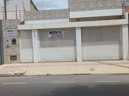 Casa Para Alugar com 3 quartos 1 suítes no bairro Jabotiana em Aracaju