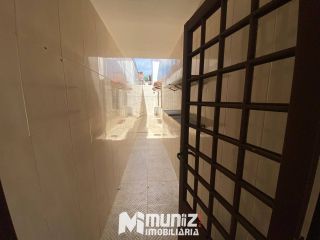 ALUGA-SE CASA NO BAIRRO SÃO CONRADO