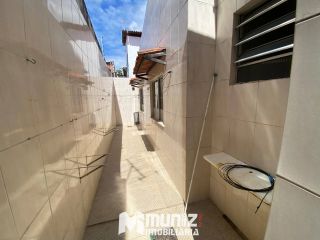 ALUGA-SE CASA NO BAIRRO SÃO CONRADO