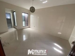 ALUGA-SE CASA NO BAIRRO SÃO CONRADO