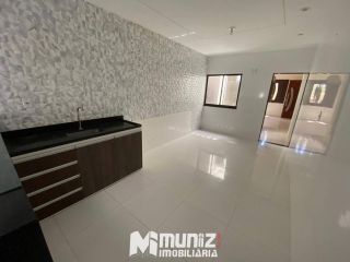 ALUGA-SE CASA NO BAIRRO SÃO CONRADO