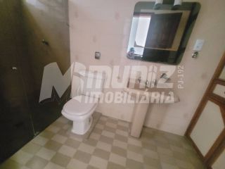 ALUGA-SE CASA NA P/SUPERIOR DA RUA ARNALDO DANTAS