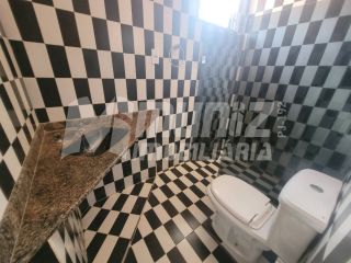 ALUGA-SE CASA NA P/SUPERIOR DA RUA ARNALDO DANTAS