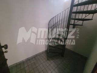 ALUGA-SE CASA NA P/SUPERIOR DA RUA ARNALDO DANTAS