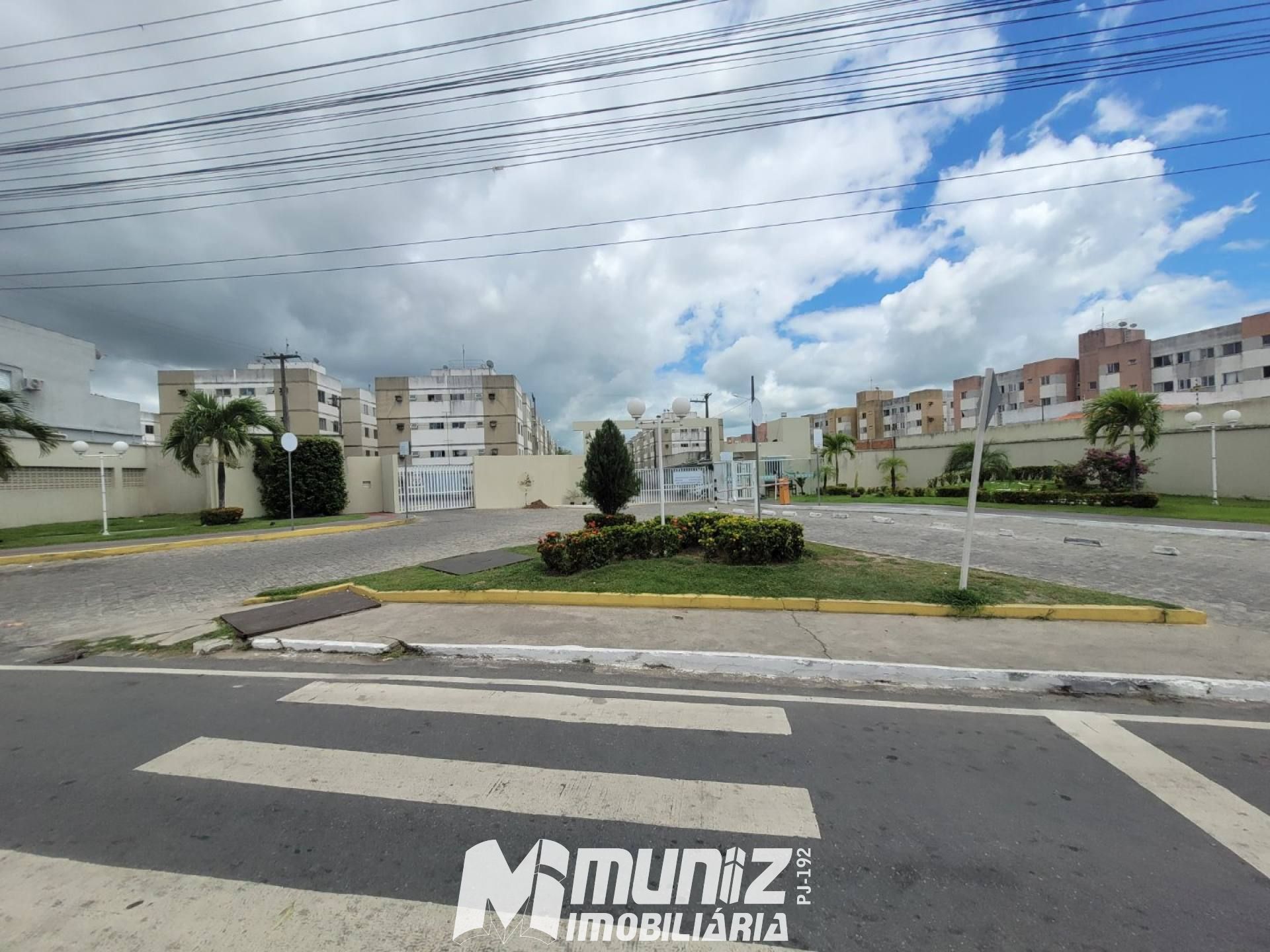 OPORTUNIDADE ÚNICA: ALUGA-SE APTO. NO ENTRE RIOS MAIS VIVER CONDOMÍNIO CLUBE