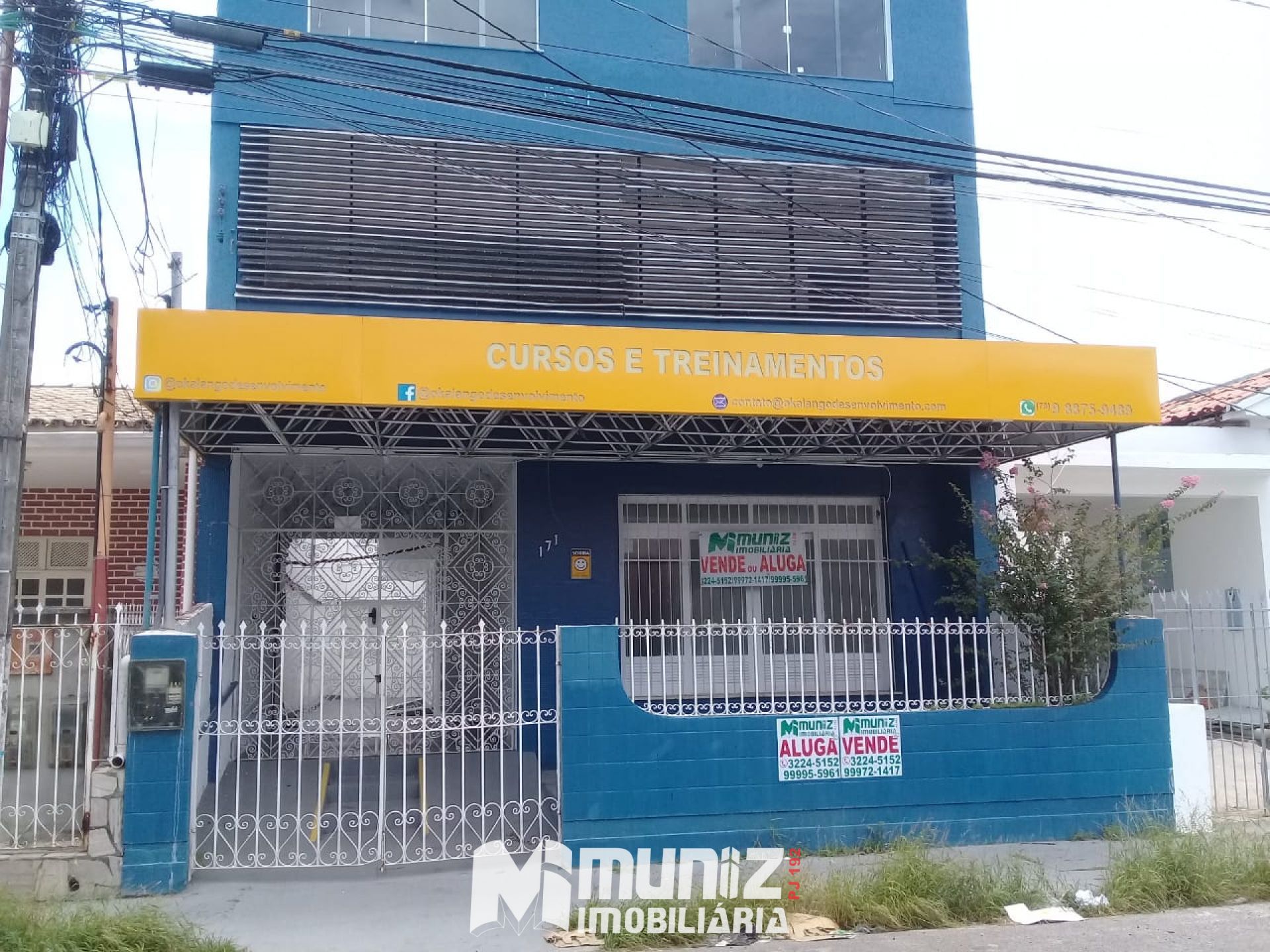Aluga-se Prédio Comercial com 22 Salas – Bairro São José!