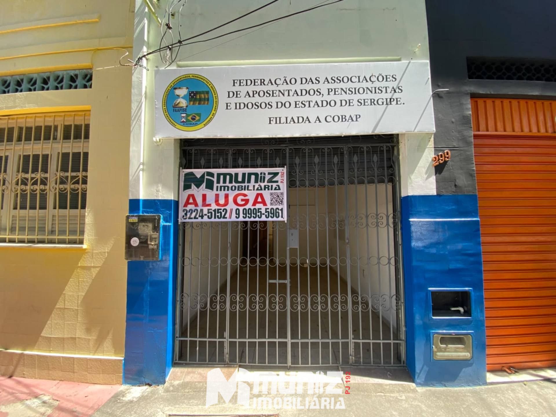 OPORTUNIDADE EXCELENTE: ALUGA-SE CASA NA PRAÇA OLIMPIO CAMPOS