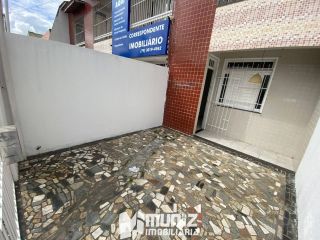 ALUGA-SE CASA  C/ 02 PAV.- RUA PROMOTOR ARQUIBALDO MENDONÇA