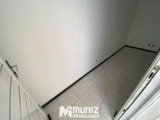 ALUGA-SE CASA  C/ 02 PAV.- RUA PROMOTOR ARQUIBALDO MENDONÇA