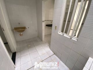 ALUGA-SE CASA  C/ 02 PAV.- RUA PROMOTOR ARQUIBALDO MENDONÇA