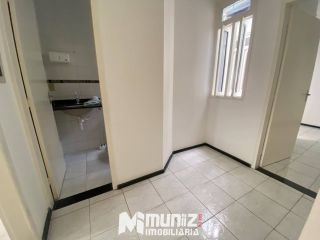 ALUGA-SE CASA  C/ 02 PAV.- RUA PROMOTOR ARQUIBALDO MENDONÇA