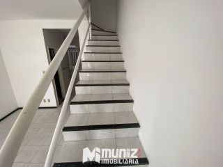 ALUGA-SE CASA  C/ 02 PAV.- RUA PROMOTOR ARQUIBALDO MENDONÇA