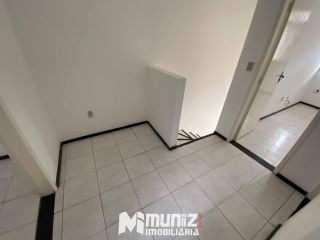 ALUGA-SE CASA  C/ 02 PAV.- RUA PROMOTOR ARQUIBALDO MENDONÇA