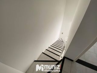 ALUGA-SE CASA  C/ 02 PAV.- RUA PROMOTOR ARQUIBALDO MENDONÇA