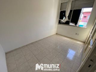ALUGA-SE APTO. NO COND. GRÃO DE AREIA