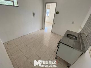 ALUGA-SE APTO. NO COND. GRÃO DE AREIA
