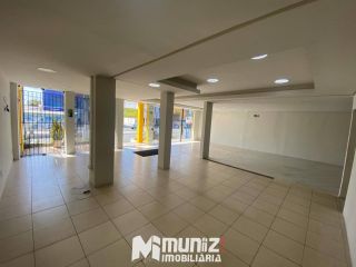 ALUGA-SE EXCELENTE PONTO COMERCIAL NA AV. HERMES FONTES