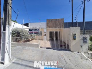 Casa Para Alugar com 2 quartos no bairro Suíssa em Aracaju(DISPONIVEL PARA COMERCIO)