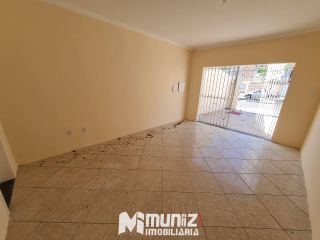 Casa Para Alugar com 2 quartos no bairro Suíssa em Aracaju(DISPONIVEL PARA COMERCIO)