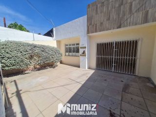 Casa Para Alugar com 2 quartos no bairro Suíssa em Aracaju(DISPONIVEL PARA COMERCIO)