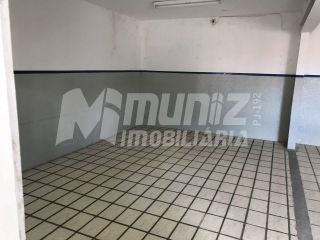 VENDE-SE PRÉDIO COMERCIAL  COM 22 SALAS, FUNCIONAVA UMA ESCOLA NA RUA SOCORRO