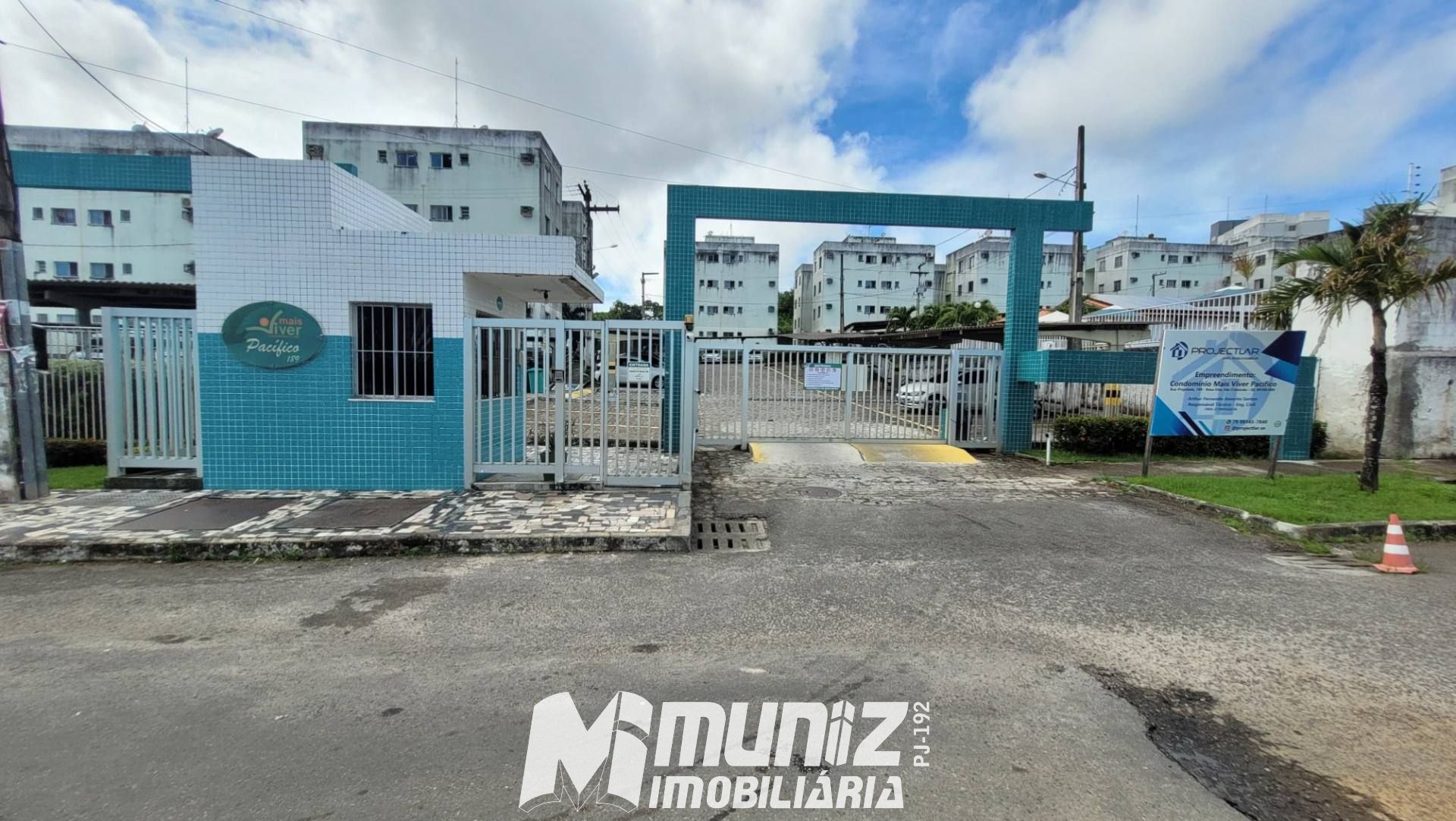 ALUGA-SE ÓTIMO APTO. NO COND. MAIS VIVER PACÍFICO
