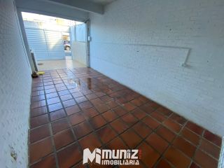 Aluga-se Casa com 2 Pavimentos no Bairro Salgado Filho!